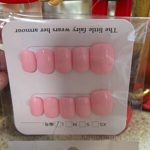 Pink Press-On Nails Set